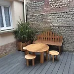 Repaire Des Corsaires Normands Semesterbostad