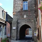 Semesterbostad Repaire Des Corsaires Normands *